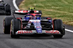 Tsunoda naast Verstappen bij Red Bull? Dit zegt Horner daarover