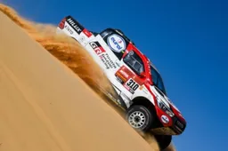 Watch: Fernando Alonso crashes and rolls down a sand dune!