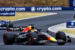 Verstappen recovers after big spin in Hungary