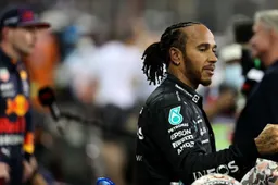 Tow at Mercedes was 'never discussed' reveals Hamilton