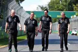 Reason faulty Mercedes pit stop: "This situation not automated in software".