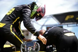 Ricciardo na tijdstraf: "Shit happens, Oostenrijk kom maar op met die schnitzels"