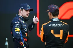 Verstappen en Norris houden wijselijk hun mond na gesprek in rijdersmeeting