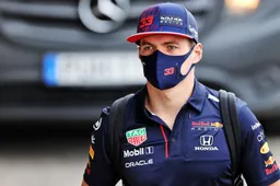 F1 Social Stint | Verstappen has fun on the water