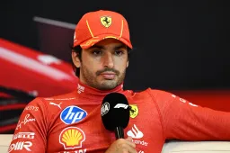 Why Sainz doesn't expect Ferrari to win the Constructors this year