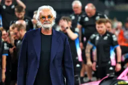 Explicação do sucesso de Briatore: "Flavio não dá ouvidos a bull****'"