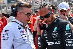 'Bono' points at Hamilton's strength: 'No other guy has that'