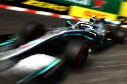 De mooiste hommage aan Lauda komt (uiteraard) van Mercedes