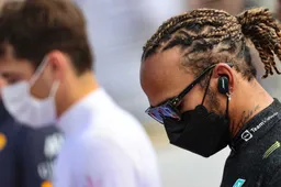 Hamilton morele winnaar in Baku: 'Zou elf punten verliezen op Verstappen'