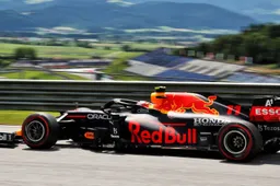 Mercedes wil Red Bull wederom dwarsbomen: 'Ze willen ons voordeel stelen'