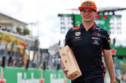 Albon en Verstappen kunnen wel lachen om de slechte starts: 'Dat is een goeie'