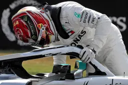 Hamilton had een ongebruikelijke ochtend: "Wakker geworden en in de auto gestapt"