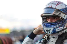 Hamilton sought contact: 'He sent me a message'