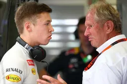 "Kvyat staat alleen op de grid omdat hij Russisch is"