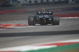 Could this be why Hamilton pulled the steering wheel forward in Brazil?