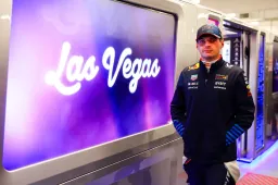 Verstappen duidelijk over achtervleugel: 'Dan ben je echt een pannenkoek'