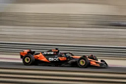 Red Bull und Ferrari haben noch viel Arbeit vor sich: MCL39 lief fehlerfrei