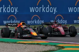 Start GP Imola | Verstappen holds P1, Sainz is again out of the race