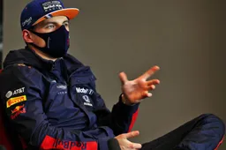 Verstappen hoopt op sterke racesnelheid: 'Mercedes zou sneller moeten zijn'