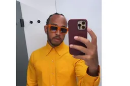 Hamilton momentarily member of Orange Army: arrives in Zandvoort fully orange