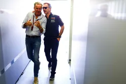 Il manager di Verstappen: "Costruire il proprio motore segnale forte".