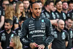 Lewis Hamilton celebra su 40 cumpleaños en su esperado debut con Ferrari