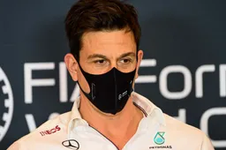Mercedes met een achterstand richting 2022? 'Ferrari schrijft 2021 helemaal af'