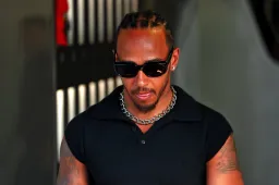 Minardi sul trasferimento di Hamilton: "Nessuna garanzia di successo".