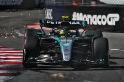 Villeneuve believes 'Hamilton has gone stale'
