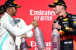 Hamilton 'omarmde' Verstappen: "Heb zoveel respect voor Max, hebben het bijgelegd"