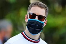 Vandoorne not thinking about a seat at Williams: 'Don't think only about F1'.