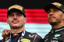 Steiner escolhe Verstappen sobre Hamilton: "Ele não faz nada errado"