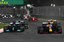 Verstappen zegeviert in Mexico en loopt weer uit op Hamilton!