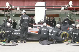 Video: De perfecte pitstop van McLaren