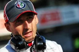 Kubica returns to the Formula 1 car