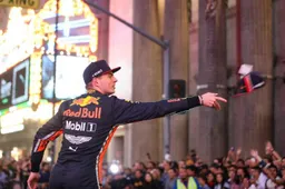Verstappen laat zich van zijn beste kant zien in de VS