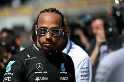 Una temporada más de Hamilton en Mercedes: "Fue extremadamente emotivo"