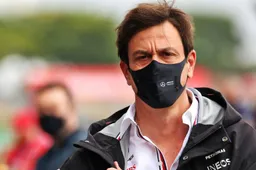 Wolff wijst naar Red Bull: 'Wij willen de titels op het asfalt winnen'