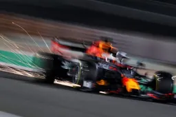 Steun voor Verstappen: 'Gele vlaggen zijn soms moeilijk te zien'