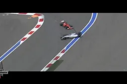 Video: De ''Iedereen is boos op Raikkonen'' compilatie