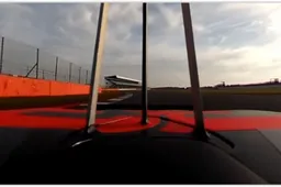 Rijd mee (in 3D) met RB15 van Verstappen op Silverstone
