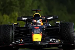 Verstappen on pole for the sprint race as Piastri gives him a fright