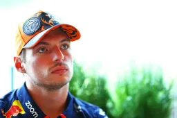 Verstappen hears nothing from Honda: 'not looking great'