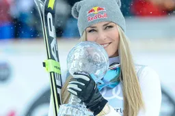 Deze mooie blondine wil rijles van Verstappen