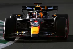 Verstappen weer de snelste, Bearman maakt indruk in Saoedi-Arabië