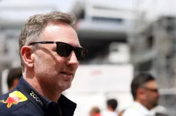 Horner chiarisce il futuro di Verstappen dopo l'ennesimo commento di Wolff
