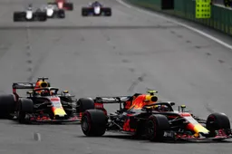 Lauda beoordeelt Red Bull incident en legt de schuld bij Max Verstappen