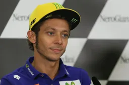 Rossi aast nog steeds op ritje in F1-Mercedes: "Zou geweldig zijn!"