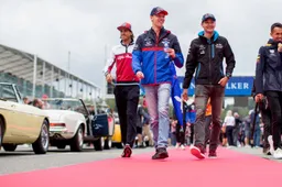 Kvyat opnieuw niet onder indruk van Albon: "Had hem achter mij kunnen houden"