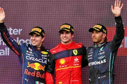 Internet reageert op blunderend Ferrari: "Ze lijken wel clowns"